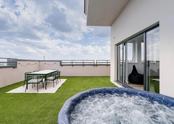 Downtown Skyline Penthouse W Parkview&jacuzzi *