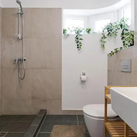 Apartament Downtown Skyline Penthouse W Parkview&jacuzzi Bucureşti