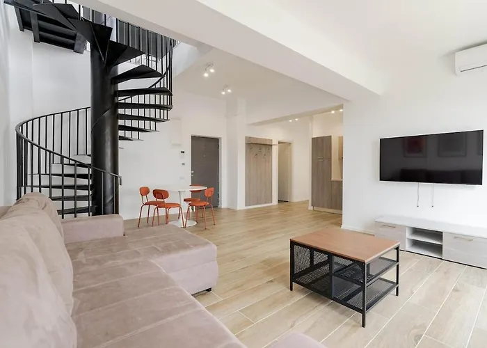 Downtown Skyline Penthouse W Parkview&jacuzzi Lejlighed Bukarest