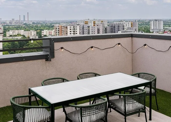 Downtown Skyline Penthouse W Parkview&jacuzzi Daire Bükreş