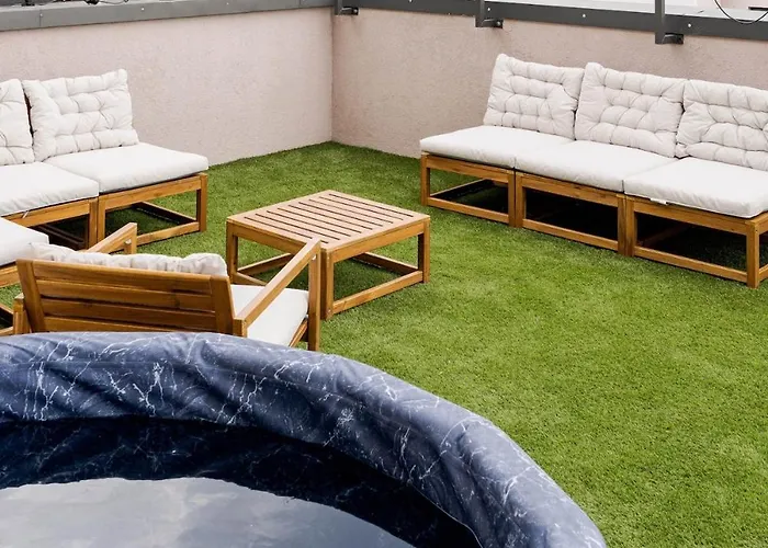 Downtown Skyline Penthouse W Parkview&jacuzzi