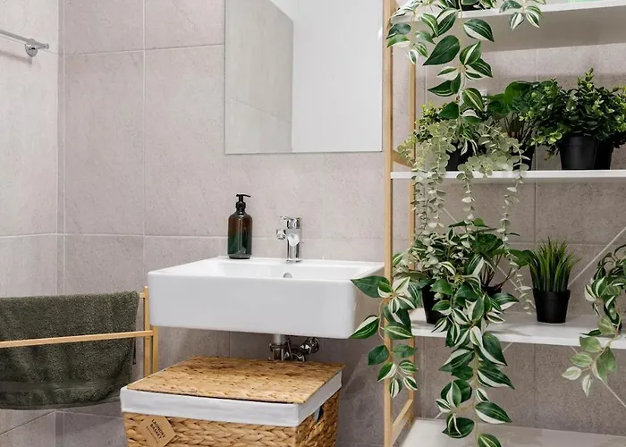 Downtown Skyline Penthouse W Parkview&jacuzzi Апартаменти *