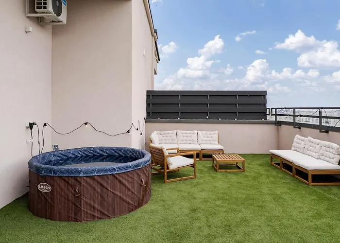 Апартаменты Downtown Skyline Penthouse W Parkview&jacuzzi *